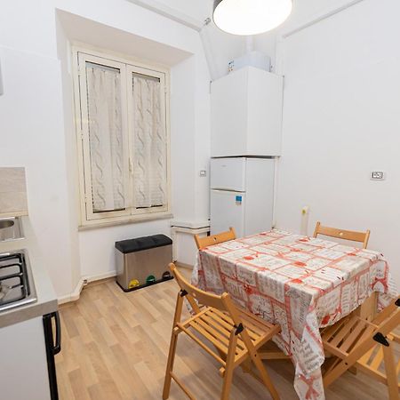 Adriana Sweet Apartment โรม ภายนอก รูปภาพ