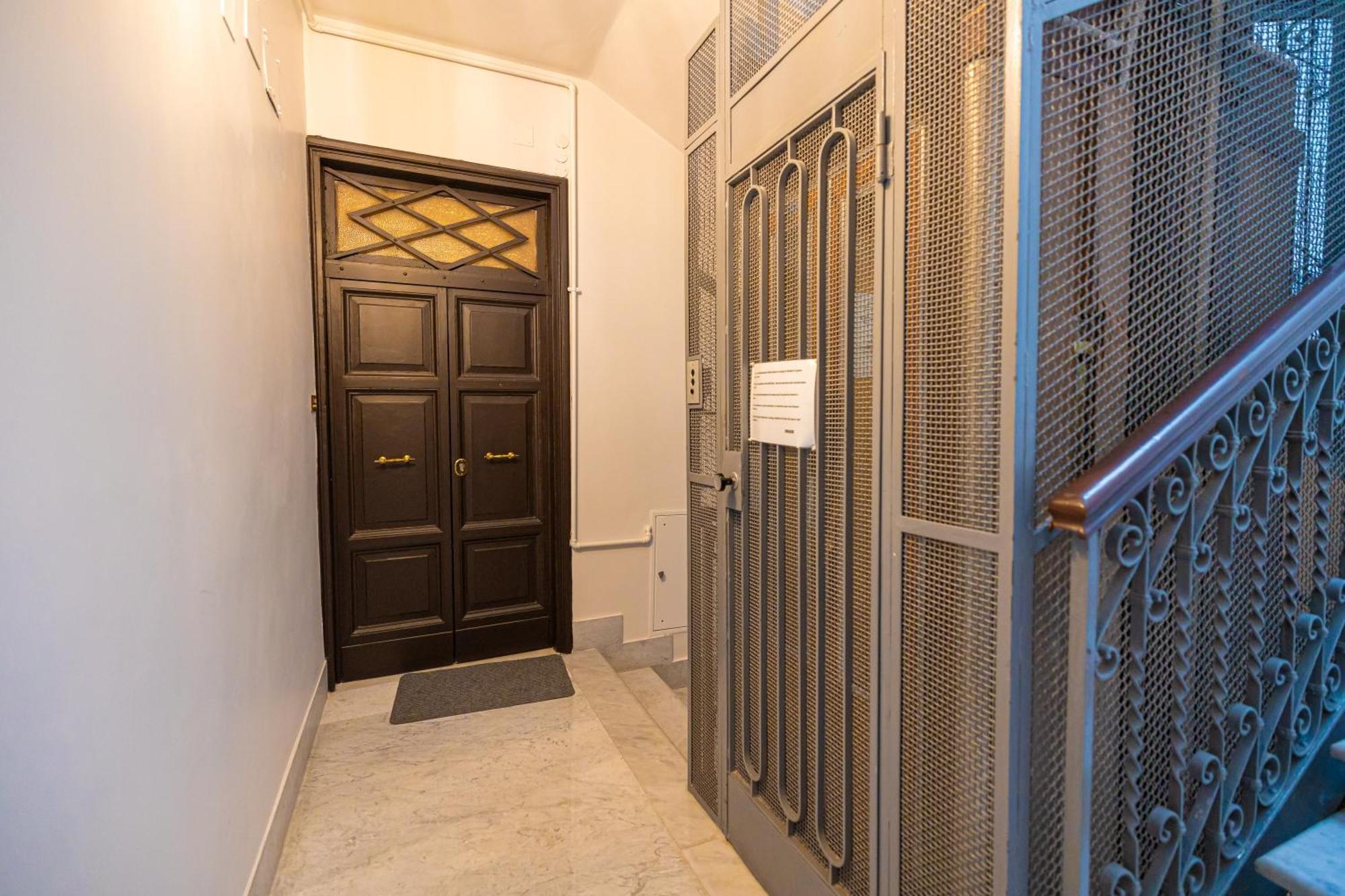 Adriana Sweet Apartment โรม ภายนอก รูปภาพ